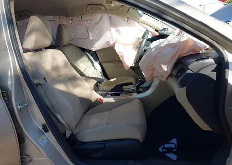 2015 Honda Accord Lx z USA, uszkodzony, nr VIN 1HGCR2F38FA182003